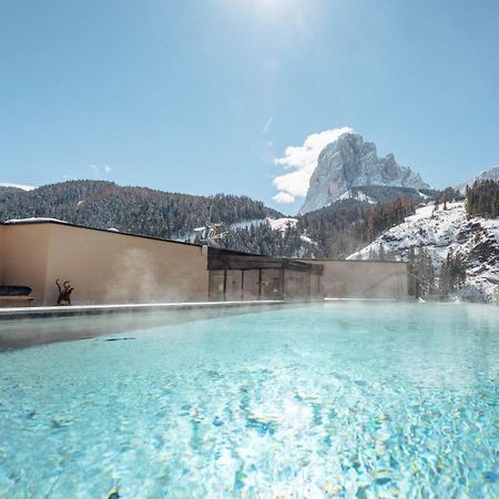 Hotel Touring Dolomites Santa Cristina Val Gardena Exterior photo